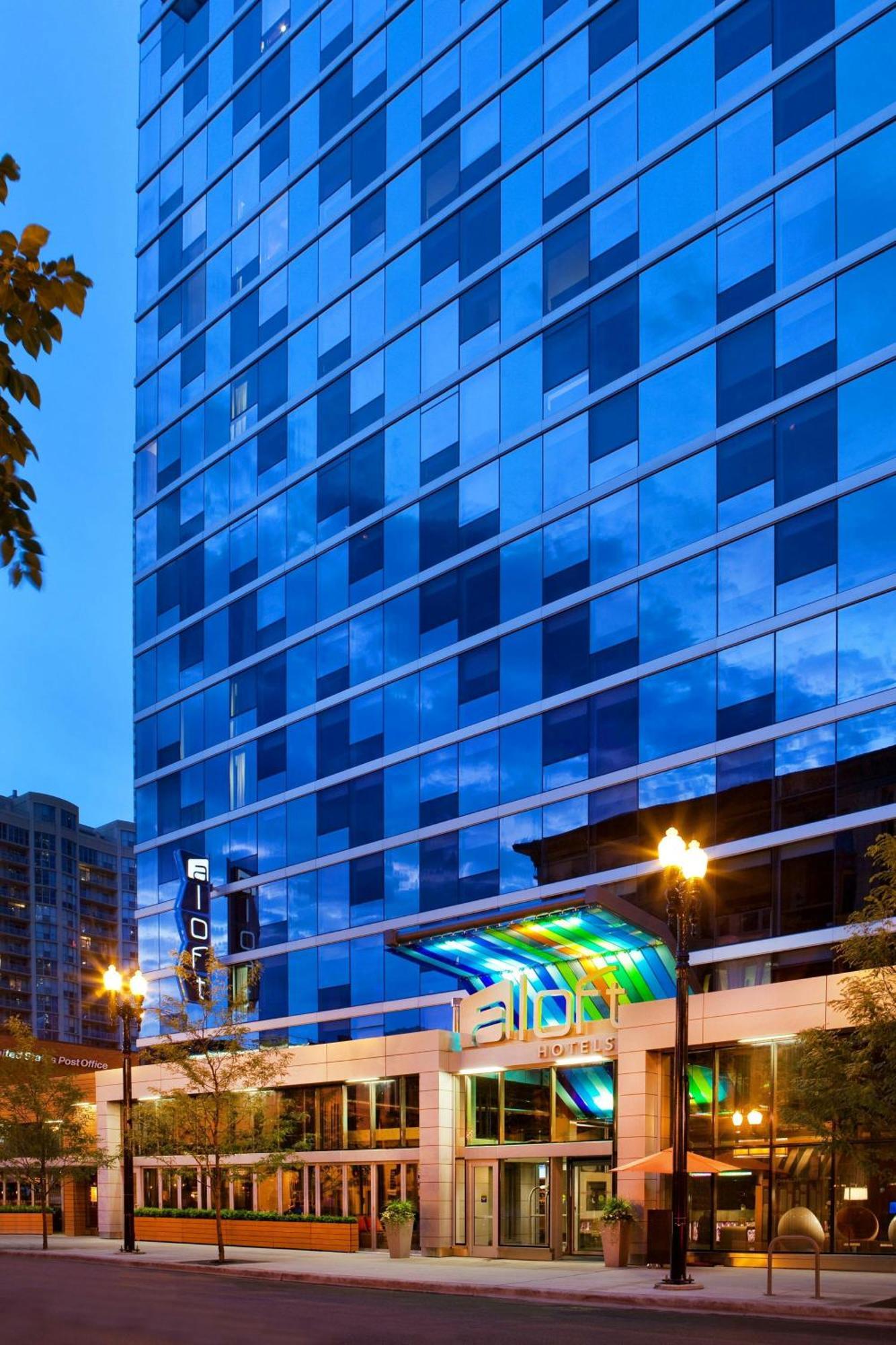 เอลอฟต์ ชิคาโก ดาวน์ทาวน์ ริเวอร์นอร์ท Hotel ภายนอก รูปภาพ