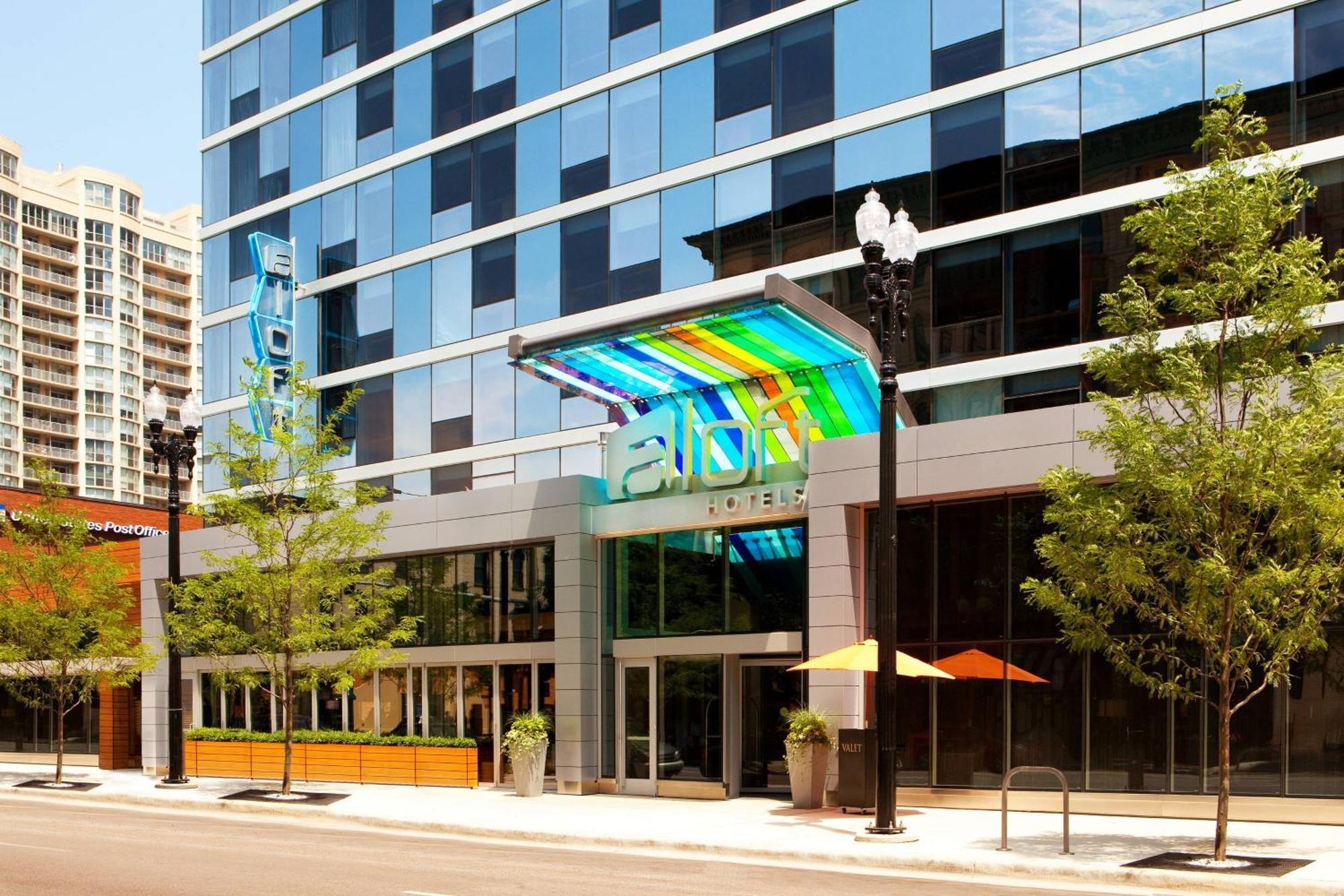 เอลอฟต์ ชิคาโก ดาวน์ทาวน์ ริเวอร์นอร์ท Hotel ภายนอก รูปภาพ